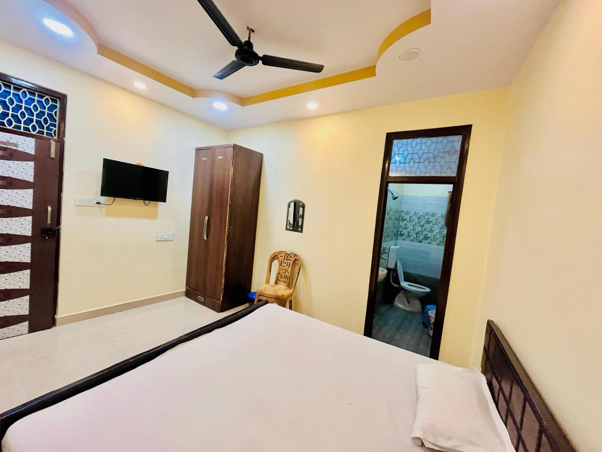 Shri Ji Hotel - Varanasi, Varanasi